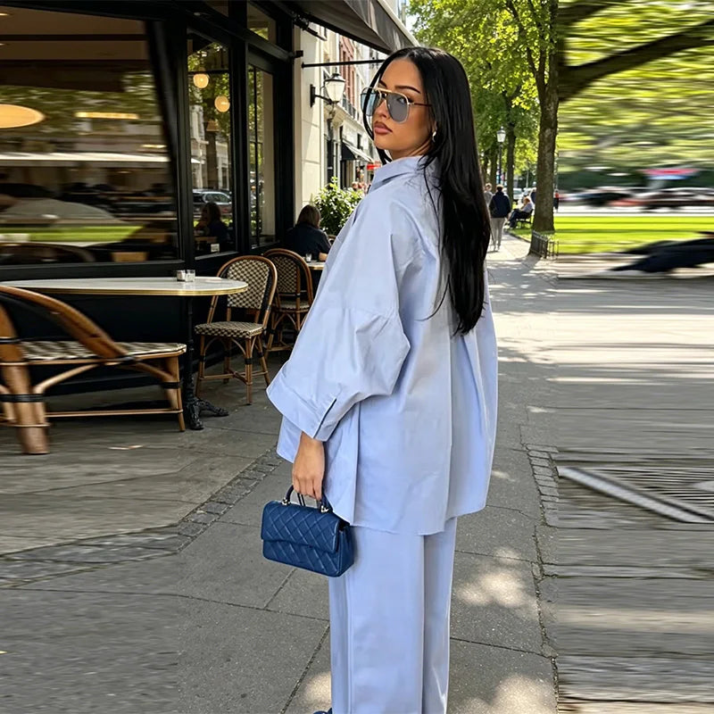Conjunto oversize de camisa y pantalón ancho para mujer — Streetwear cómodo 2026