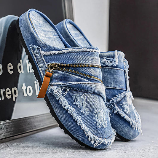 Sandalias de denim desgastado sin tira trasera — Estilo urbano street fashion 2026
