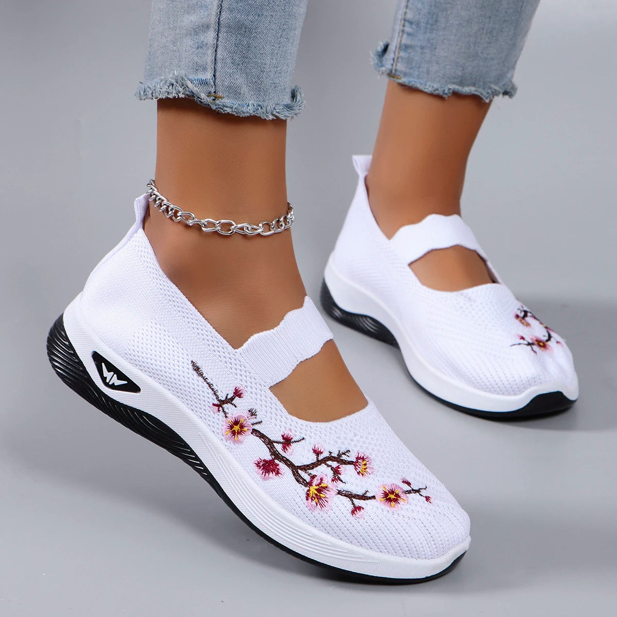 Zapatillas deportivas planas para mujer — Transpirables y cómodas, verano 2026