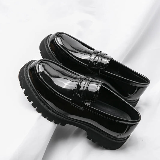 Zapatos de plataforma para hombre — Mocasines formales negros con suela gruesa, boda y oficina